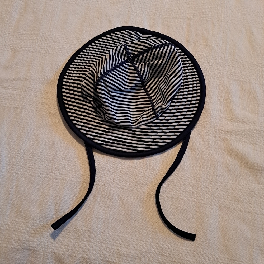 Hanna Andersson boys or girls size small swim hat VGUC